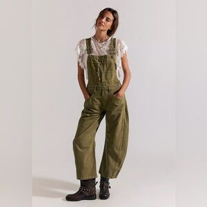 WE THE FREE Free People good luck barrel overalls in weeping willow nwt